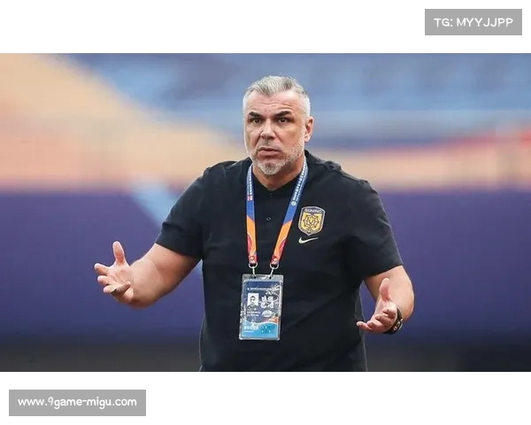 江苏队主教练周育红获评最佳教练员，谈青年球员培养体系